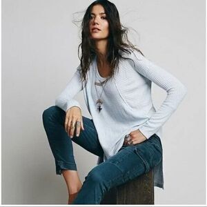 Free People gray thermal long sleeve top sz M